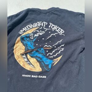 Men's Midnight Toker T-Shirt Black Reaper M Cartoon Spell-Out Anime Street Art